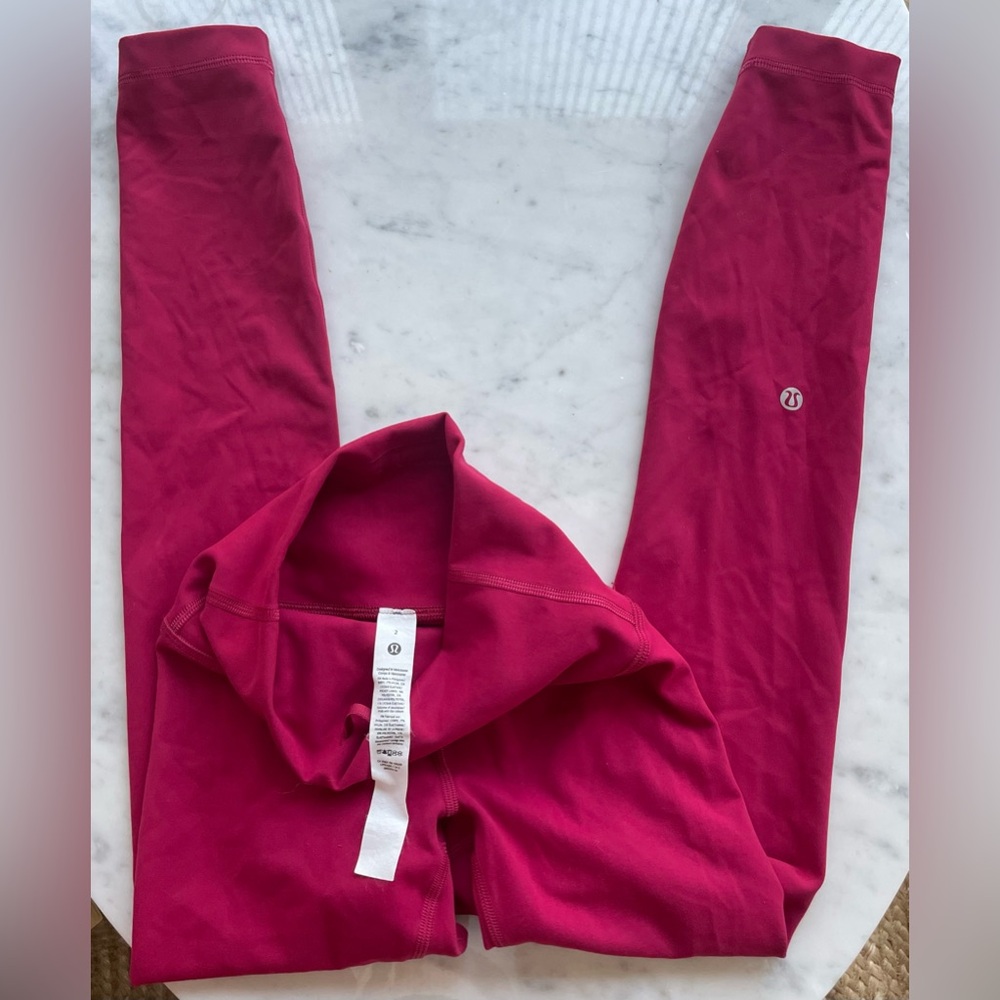 Lululemon Athletica High Rise Wonder Train, 25”, cherry red, sz2, EUC - Picture 3 of 6